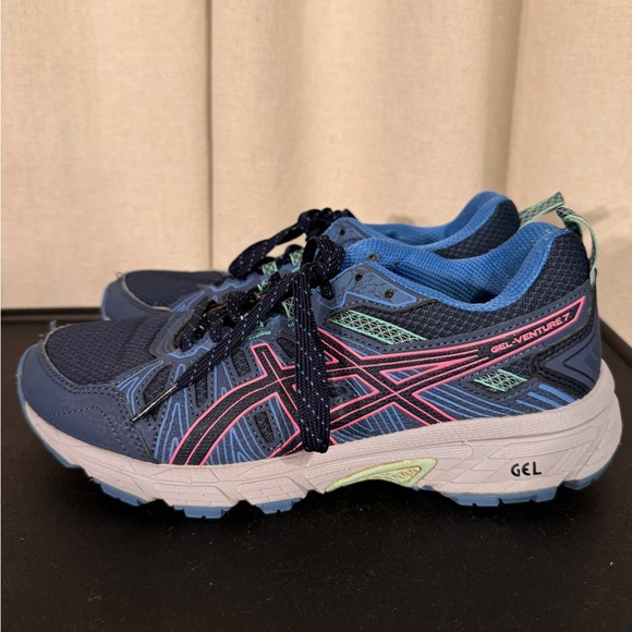 Women’s Asics Gel Venture 7 running shoes 6 1/2 - Picture 1 of 7